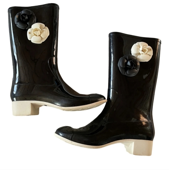 Authentic Chanel Rain Boots - Picture 1 of 3